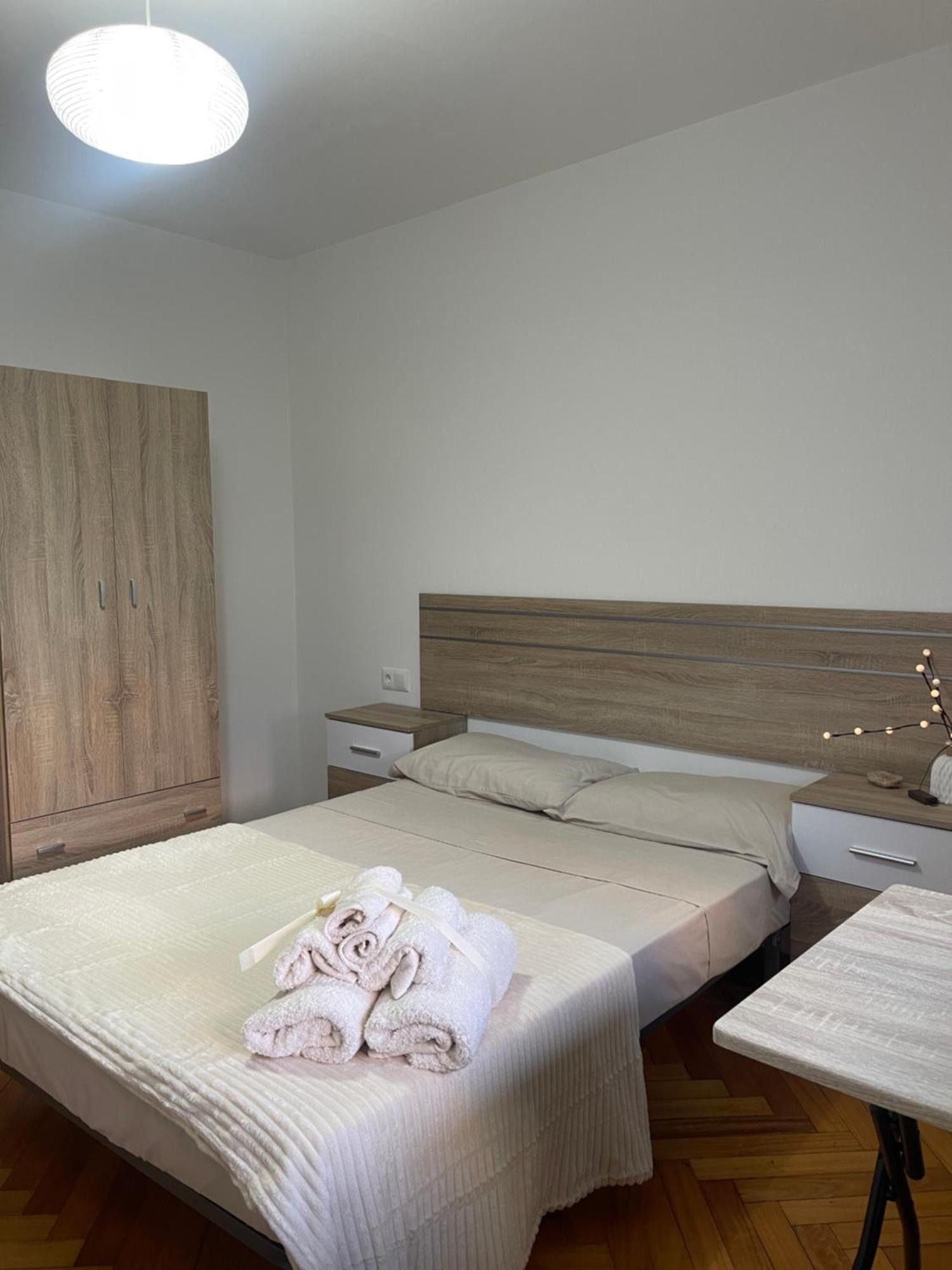 Disfruta De Exclusiva Habitacion Privada, A 5 Minutos De La Playa วิโก ภายนอก รูปภาพ