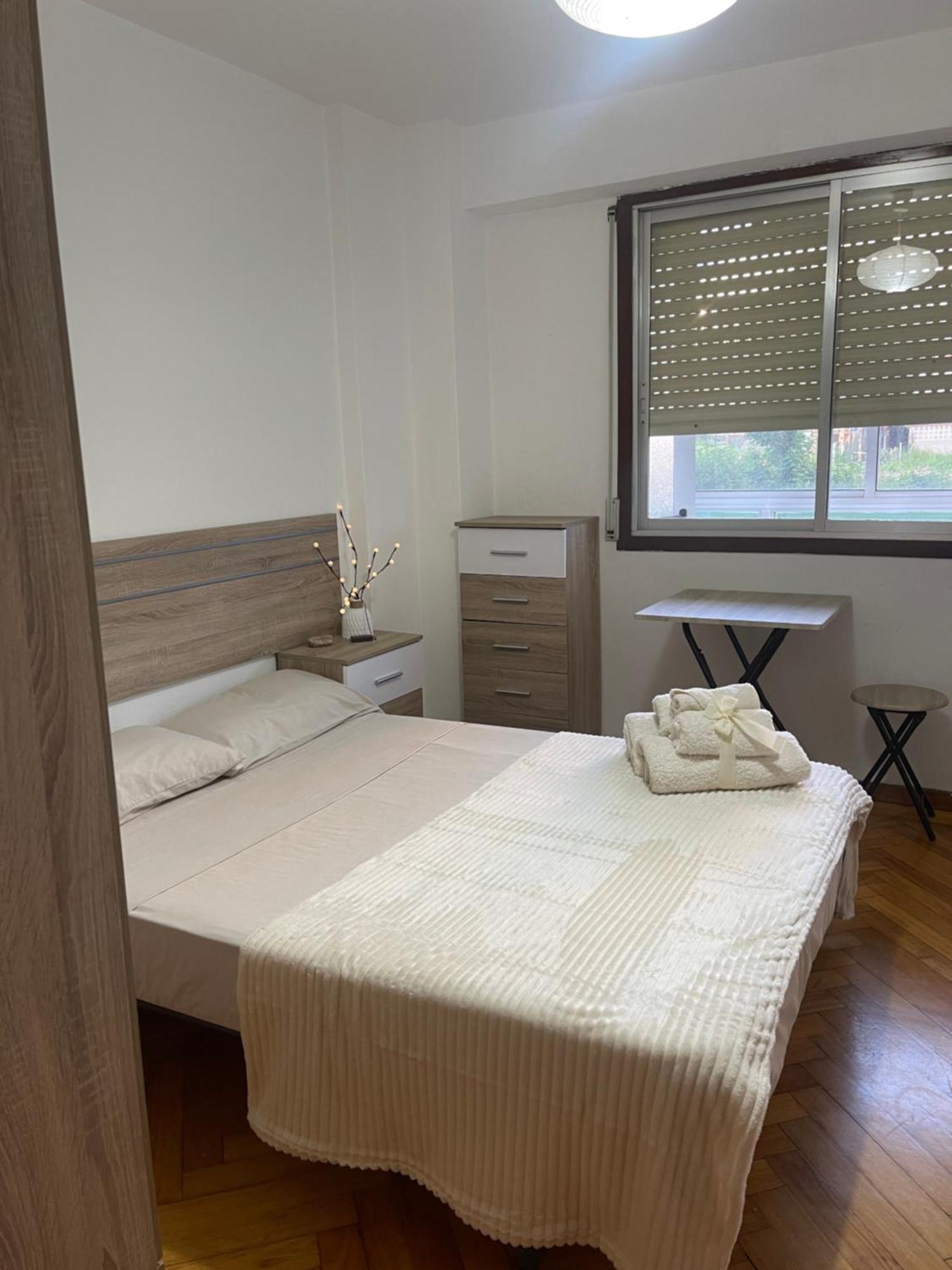 Disfruta De Exclusiva Habitacion Privada, A 5 Minutos De La Playa วิโก ภายนอก รูปภาพ